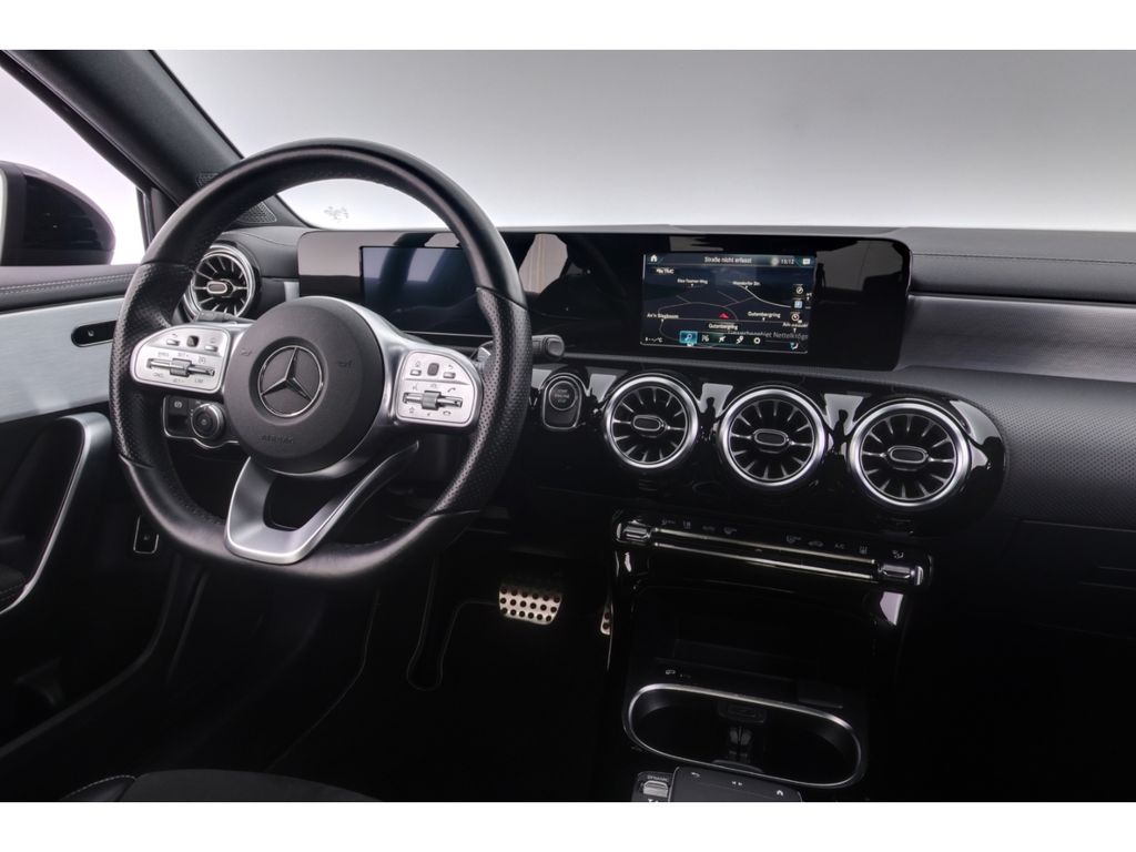 Mercedes-Benz A 250 2021