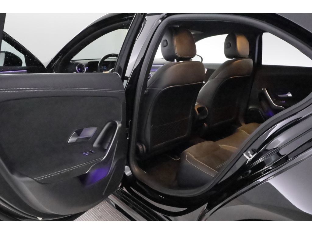 Mercedes-Benz A 250 2021