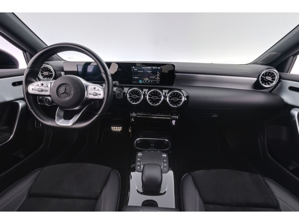 Mercedes-Benz A 250 2021