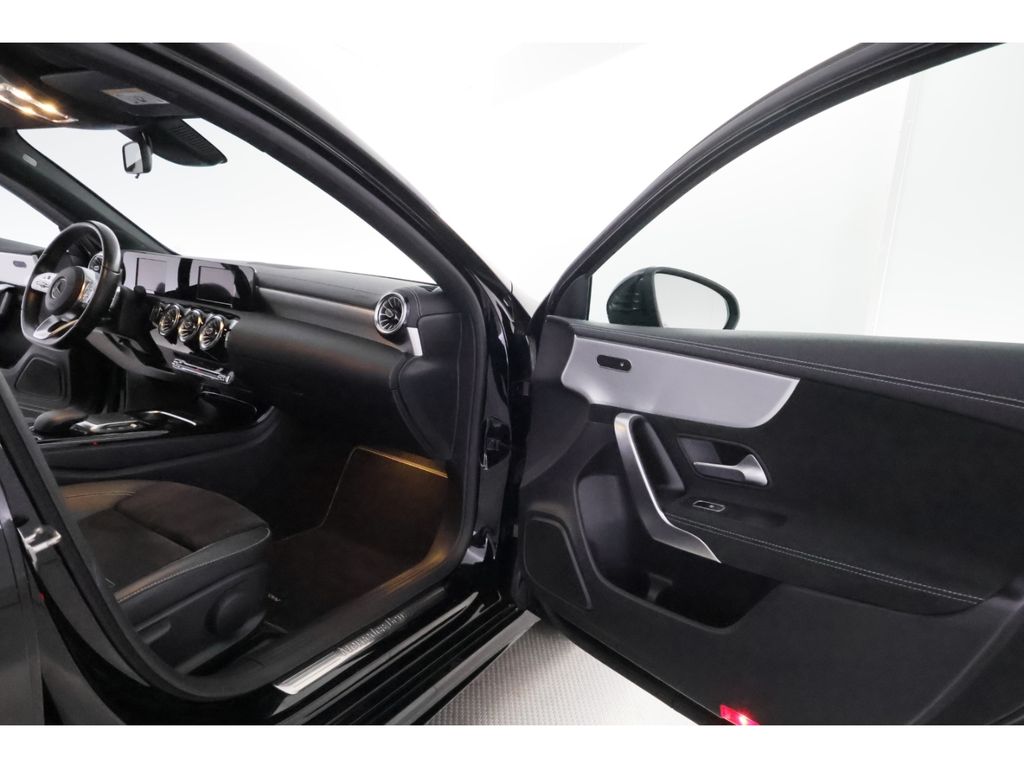 Mercedes-Benz A 250 2021