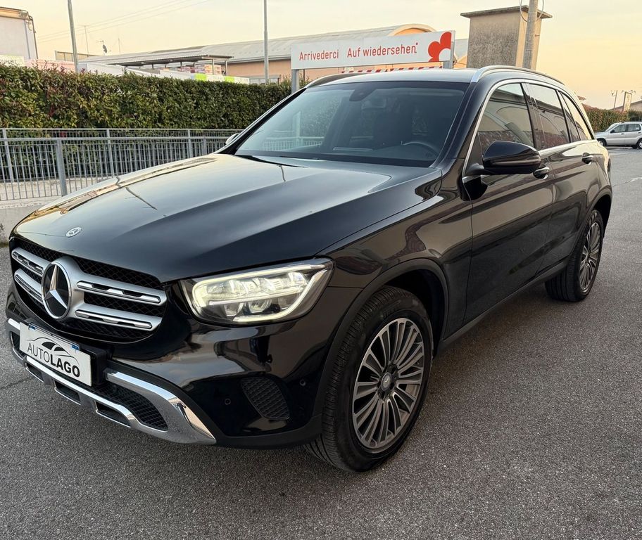Mercedes-Benz GLC 300 2021