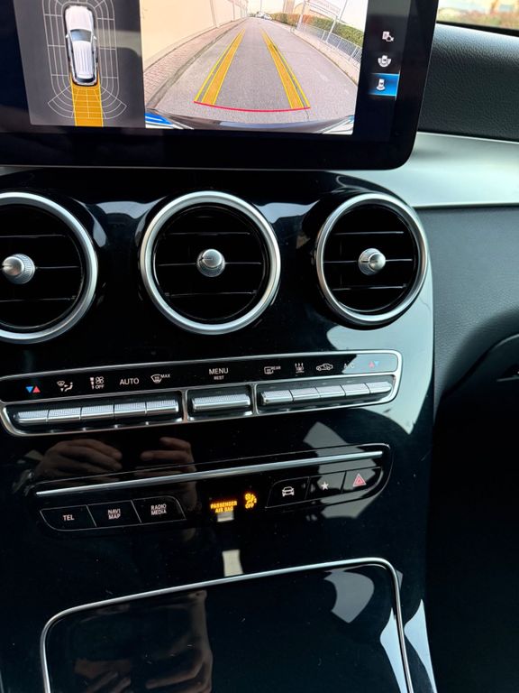 Mercedes-Benz GLC 300 2021