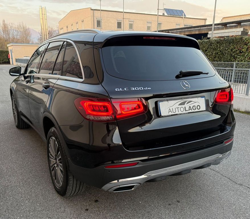 Mercedes-Benz GLC 300 2021