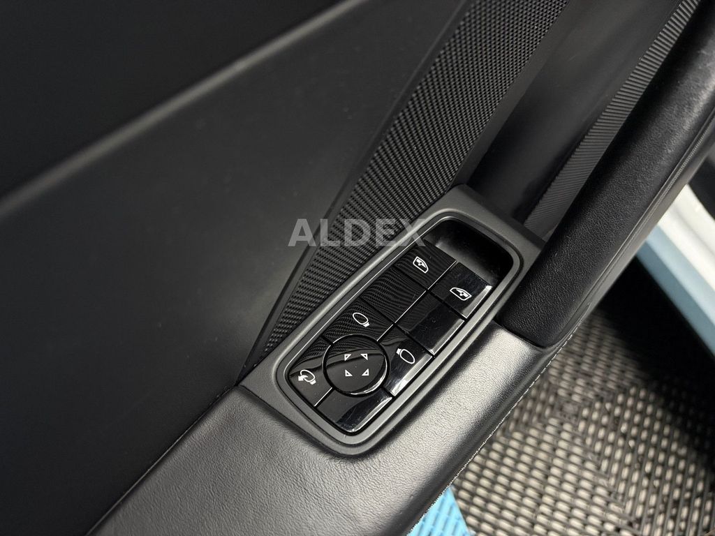 Porsche 992 2021