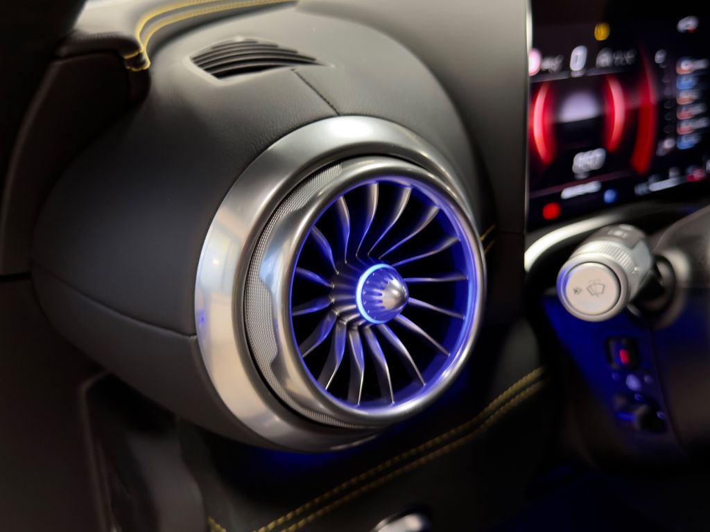 Mercedes-Benz AMG GT 2024