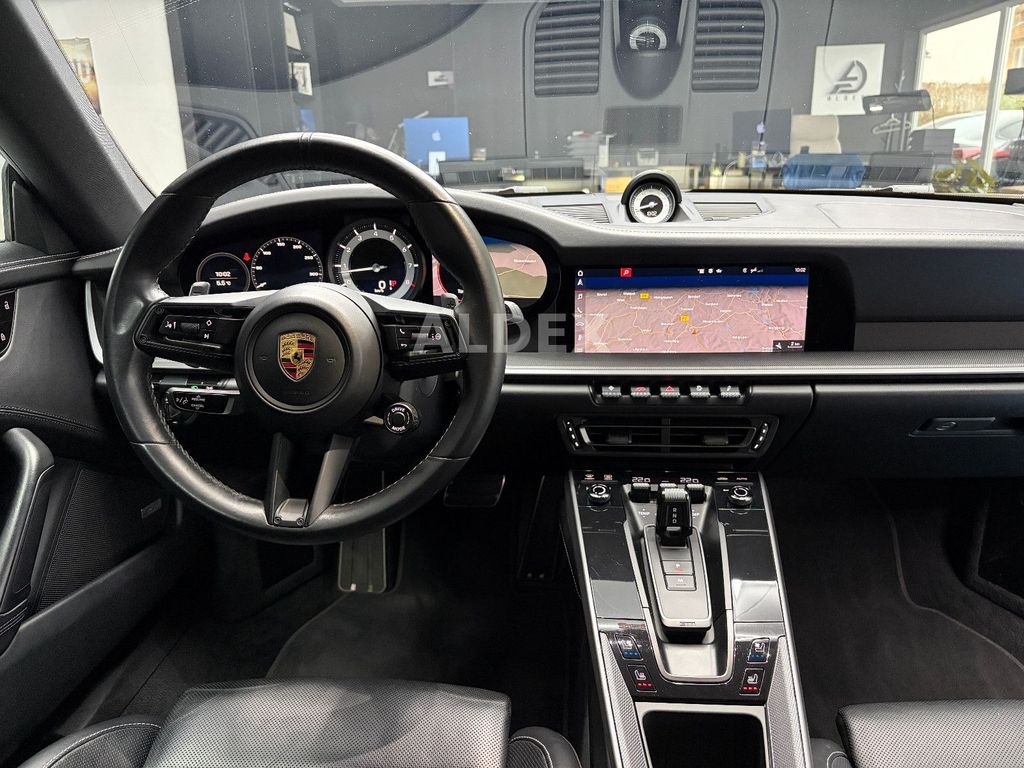 Porsche 992 2021
