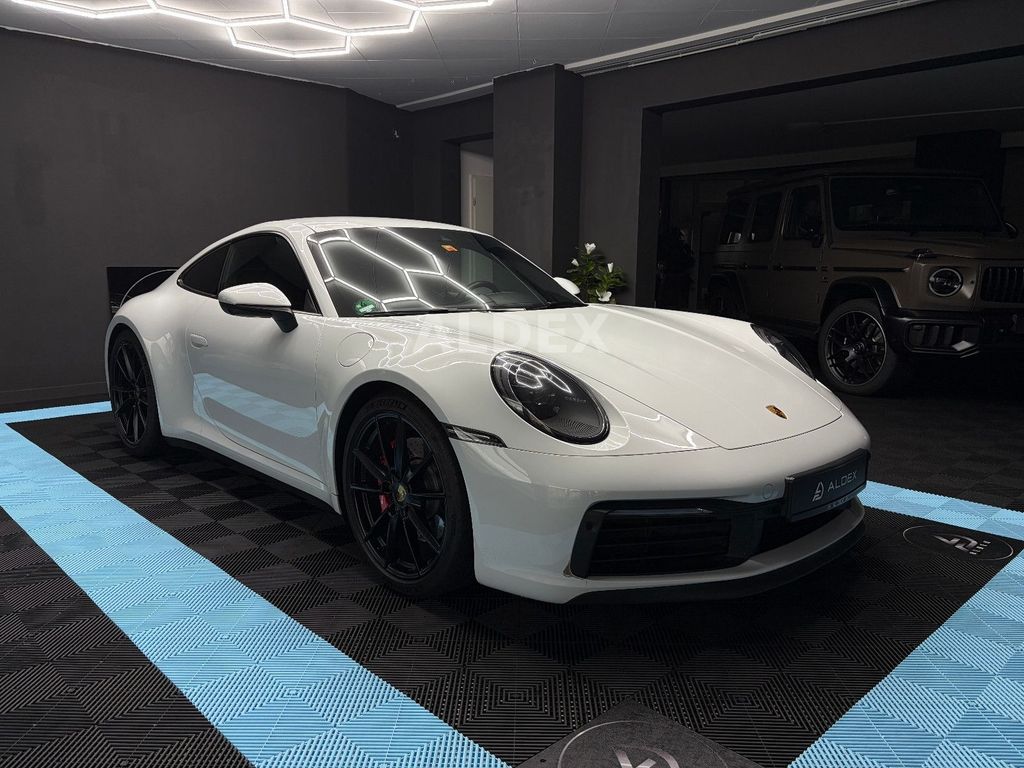 Porsche 992 2021