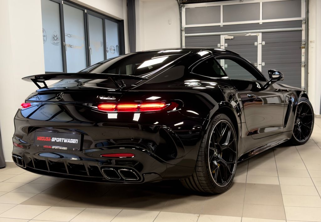 Mercedes-Benz AMG GT 2024