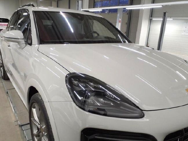 Porsche Cayenne 2025
