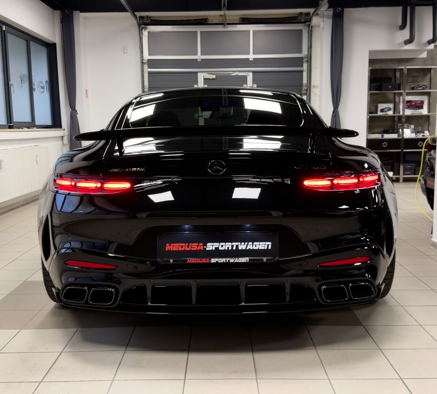 Mercedes-Benz AMG GT 2024