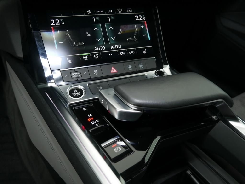 Audi e-tron 2021