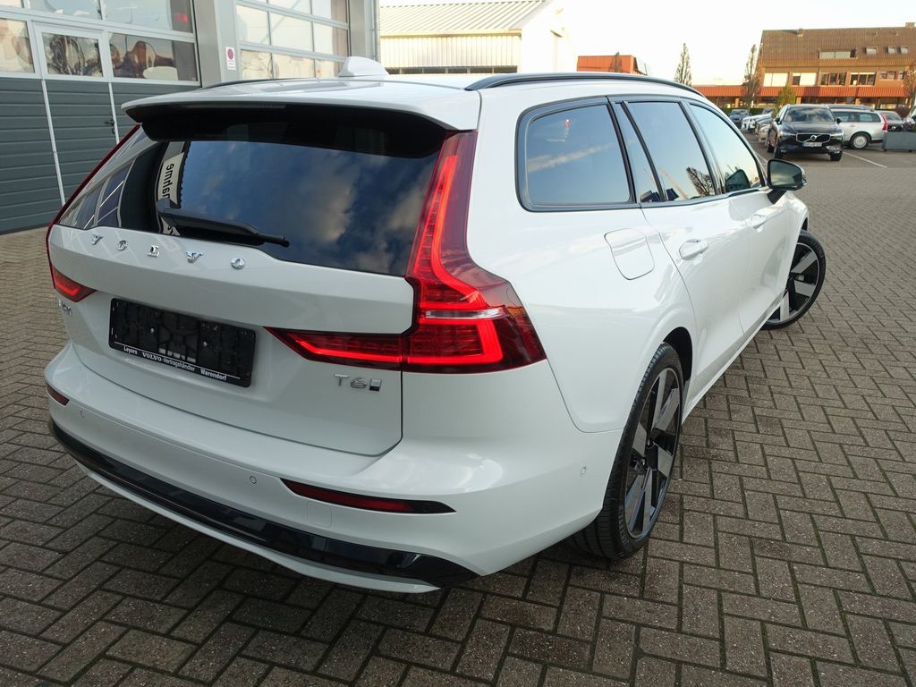 Volvo V60 2025