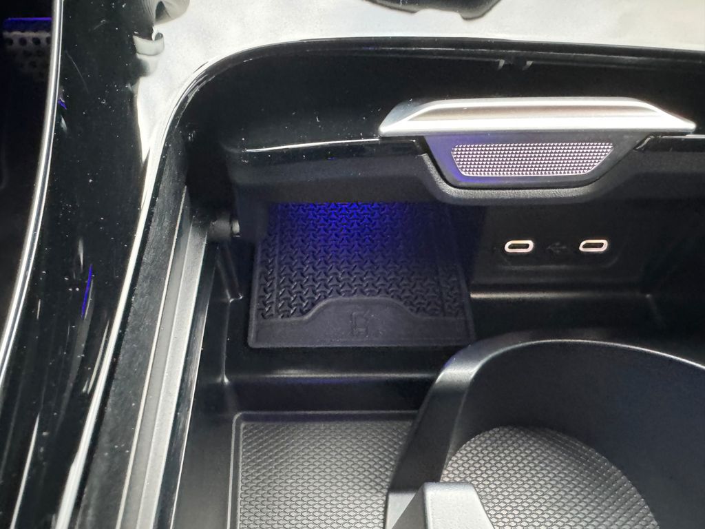 Mercedes-Benz C 200 2024