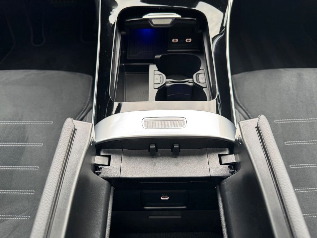 Mercedes-Benz C 200 2024