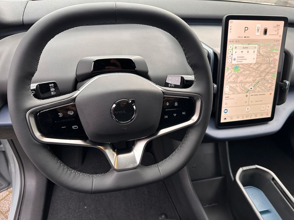 Volvo EX30 2025