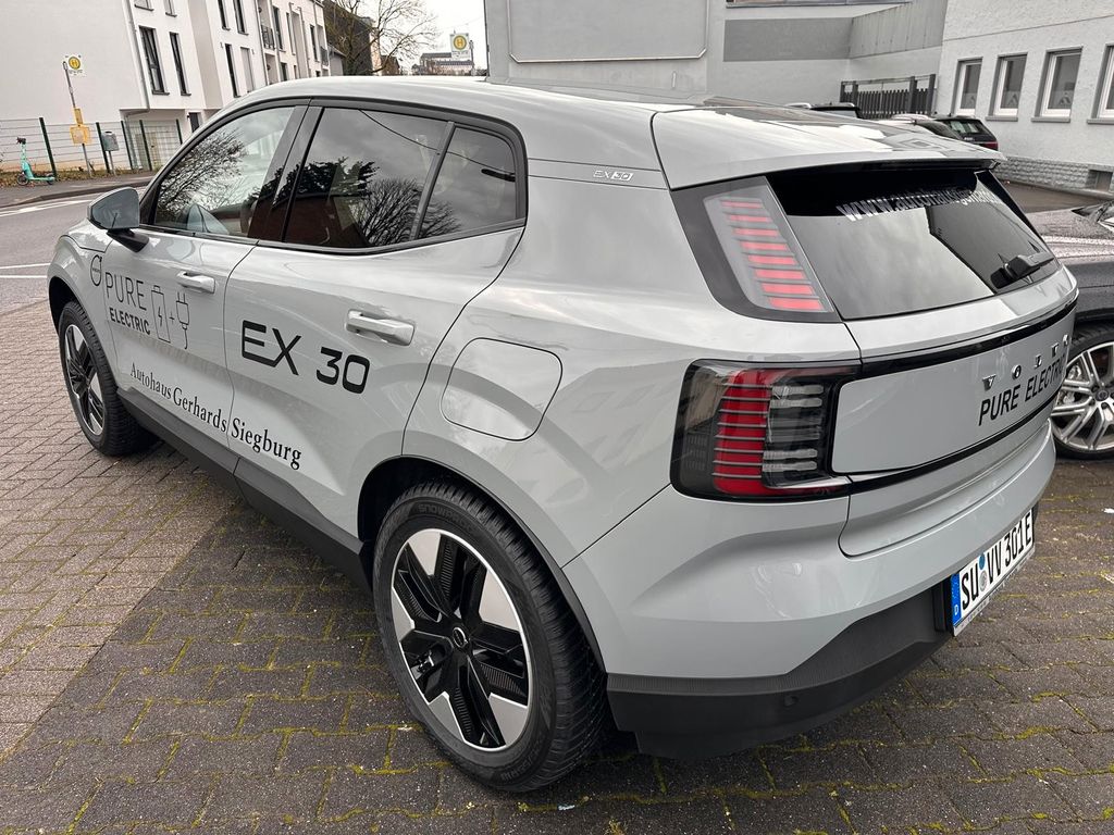 Volvo EX30 2025