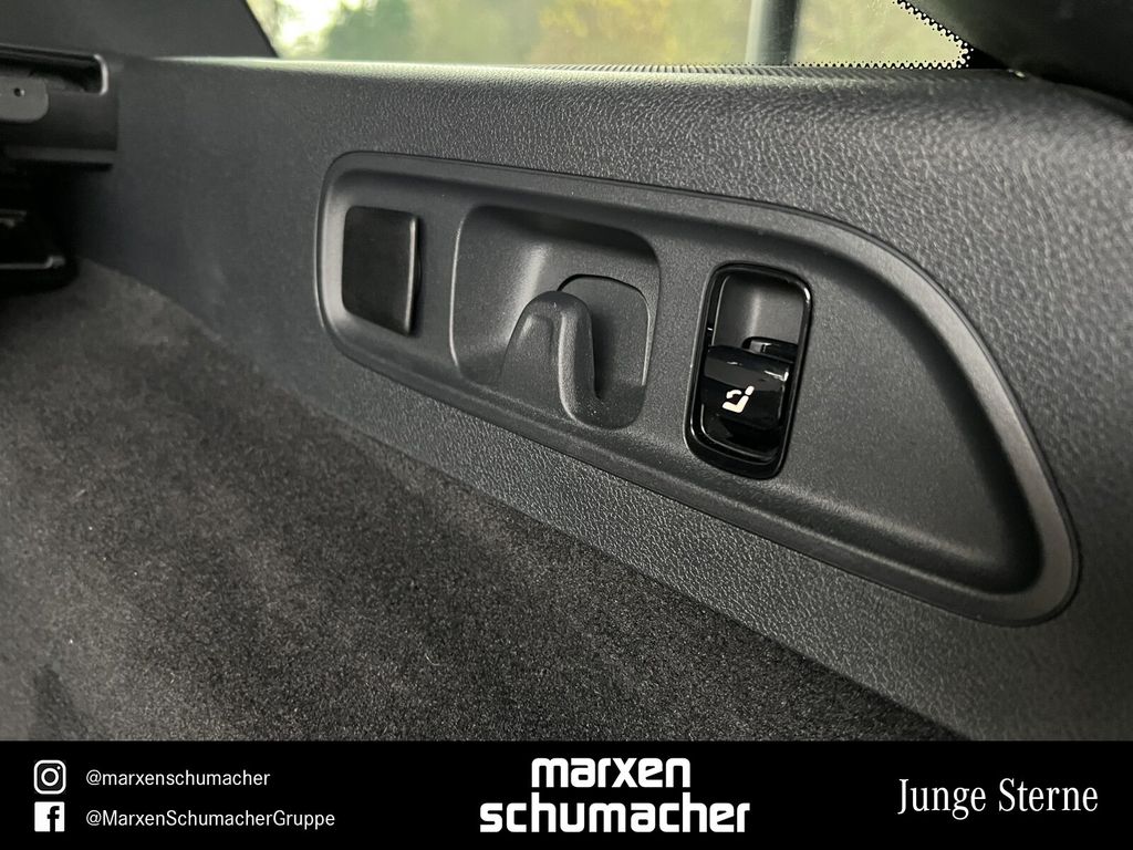 Mercedes-Benz E 300 2025