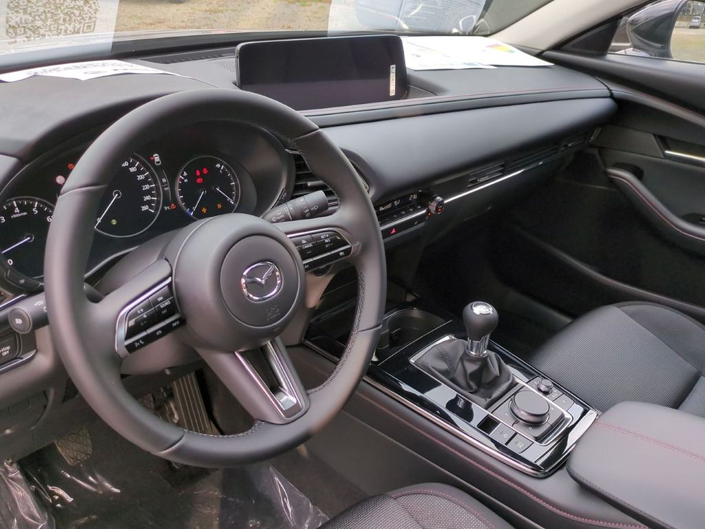 Mazda CX-30 2025