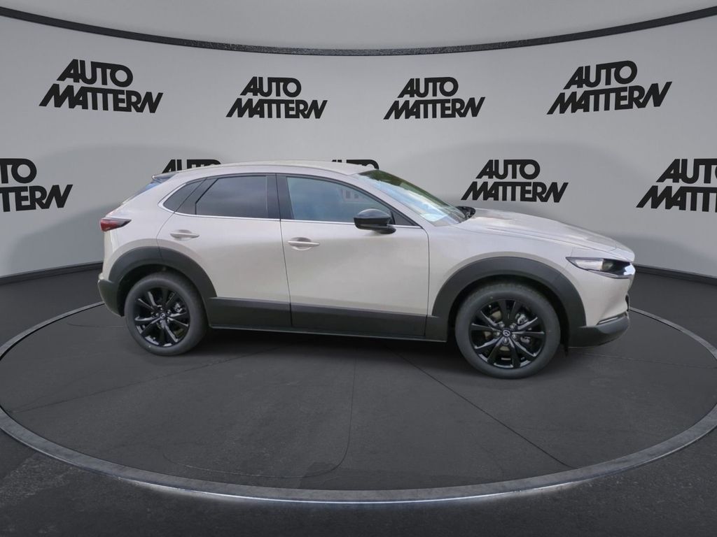 Mazda CX-30 2025