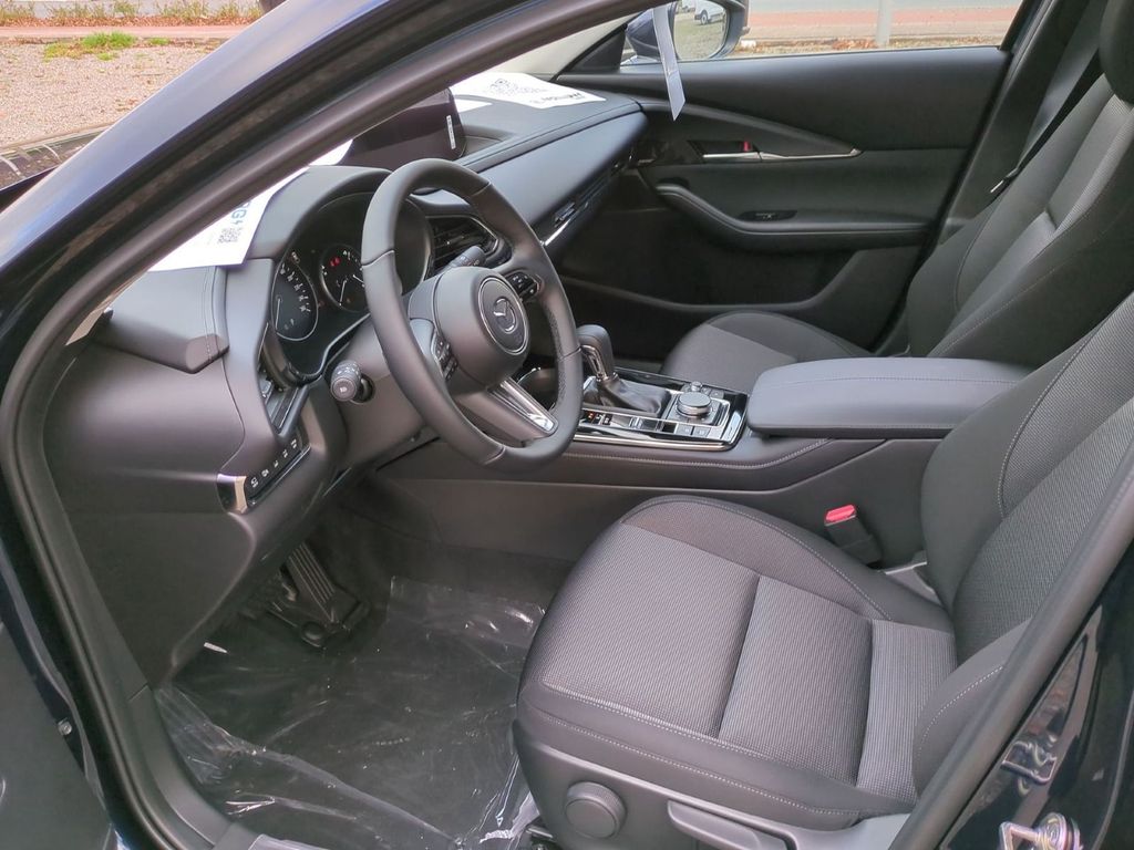Mazda CX-30 2025