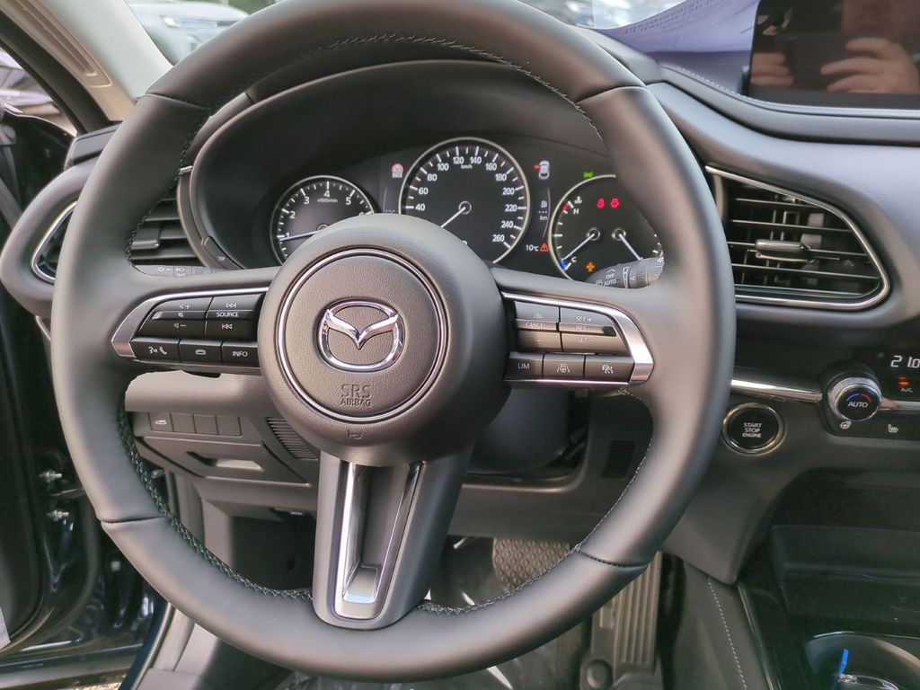 Mazda CX-30 2025