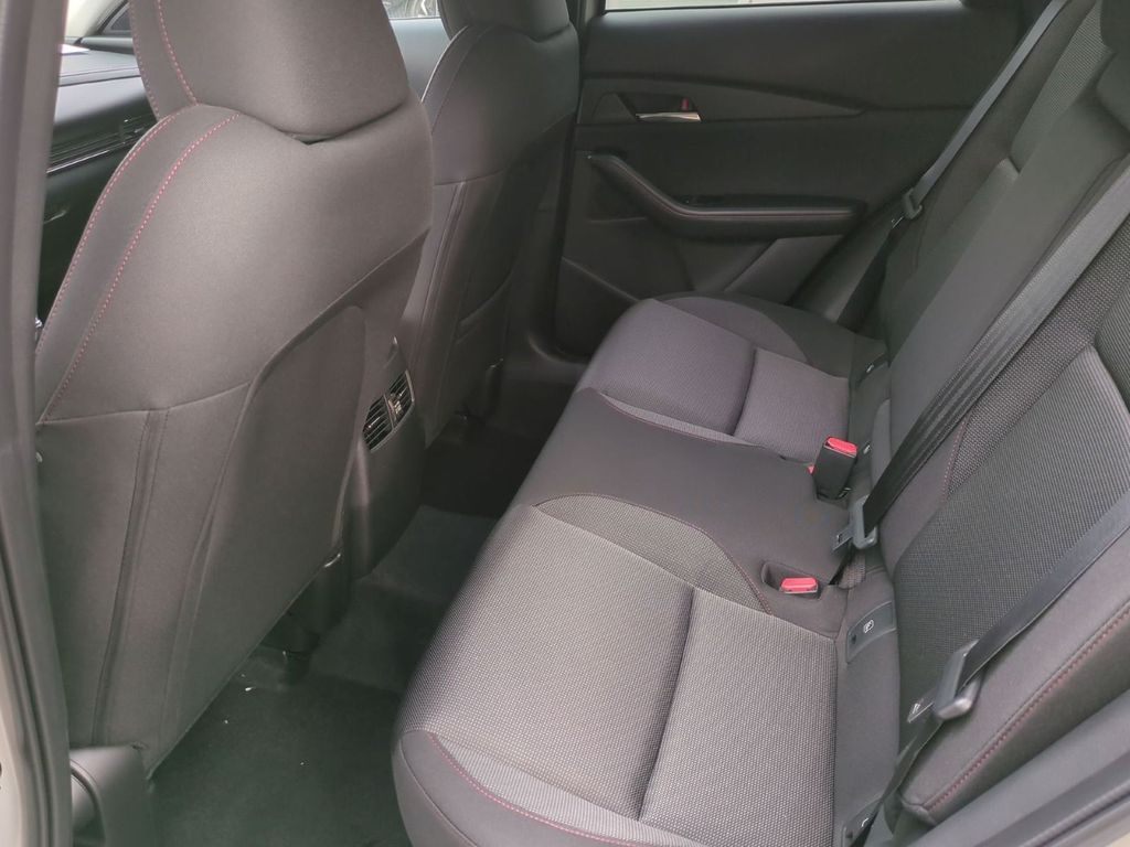 Mazda CX-30 2025