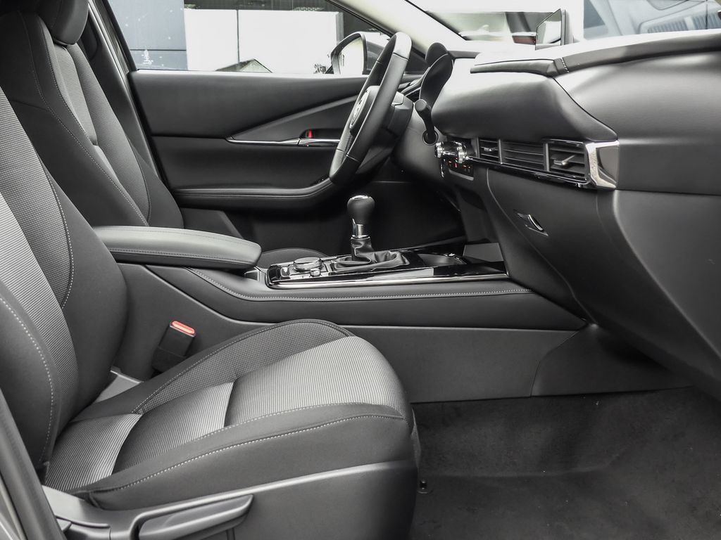 Mazda CX-30 2025