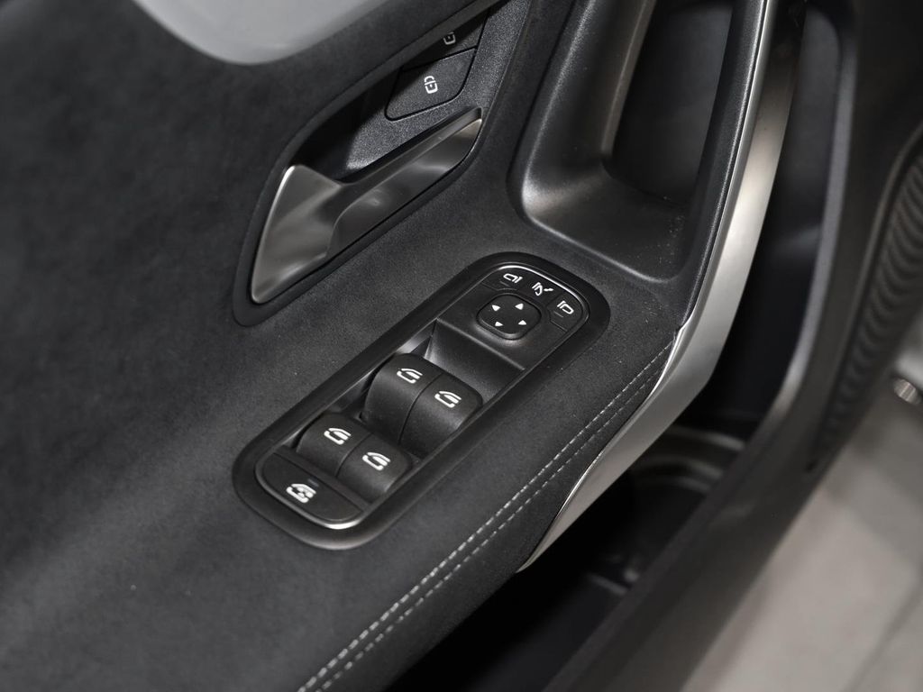 Mercedes-Benz A 200 2025