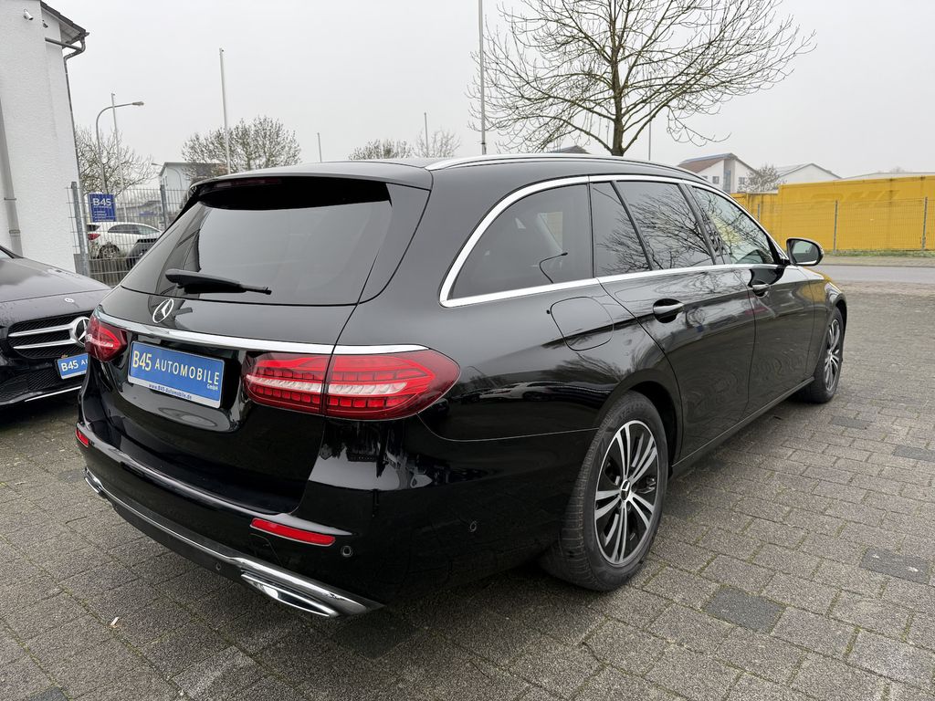 Mercedes-Benz E 220 2023