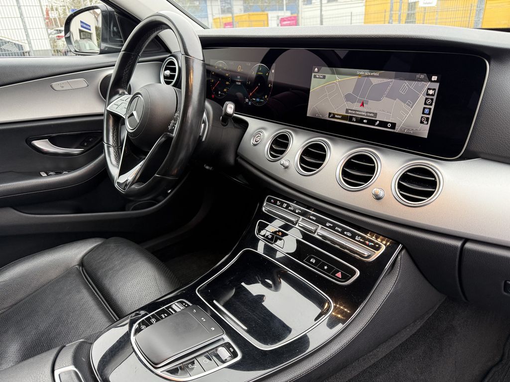 Mercedes-Benz E 220 2023