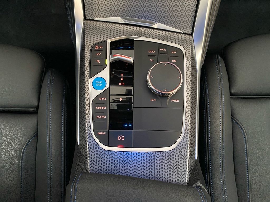 BMW i4 2023