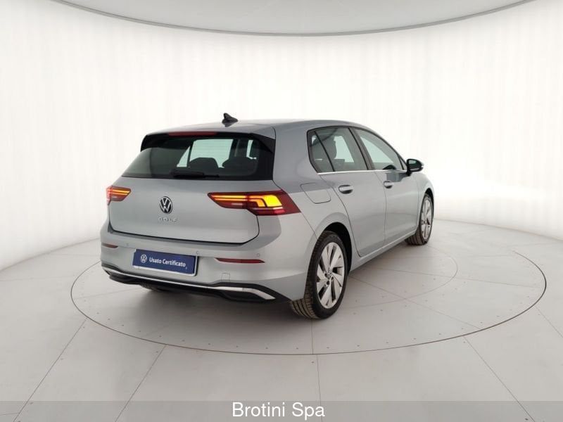 Volkswagen Golf 2025