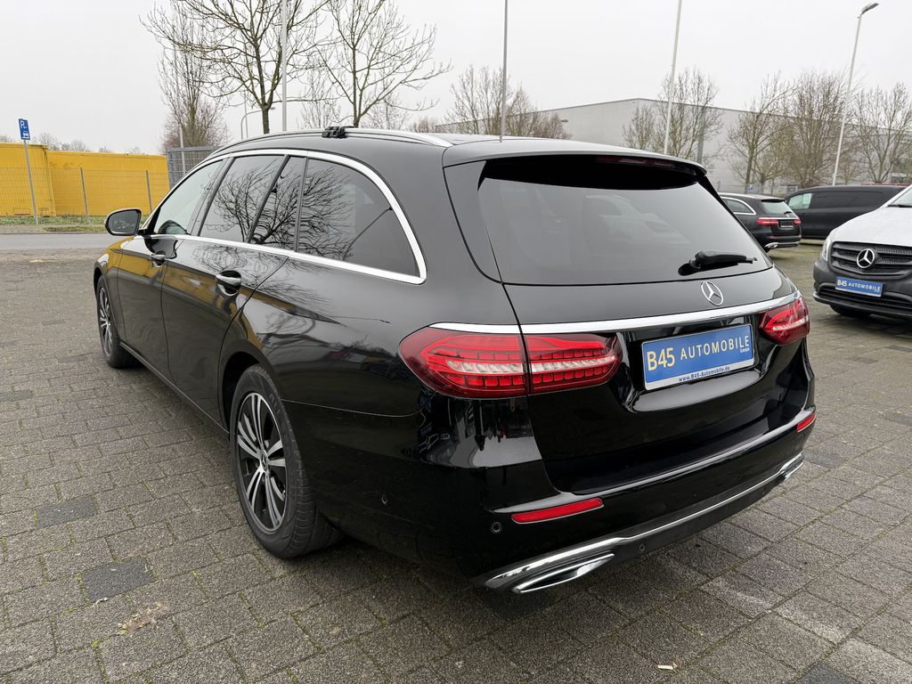 Mercedes-Benz E 220 2023