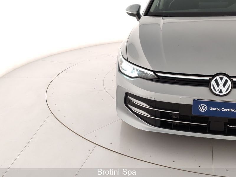 Volkswagen Golf 2025