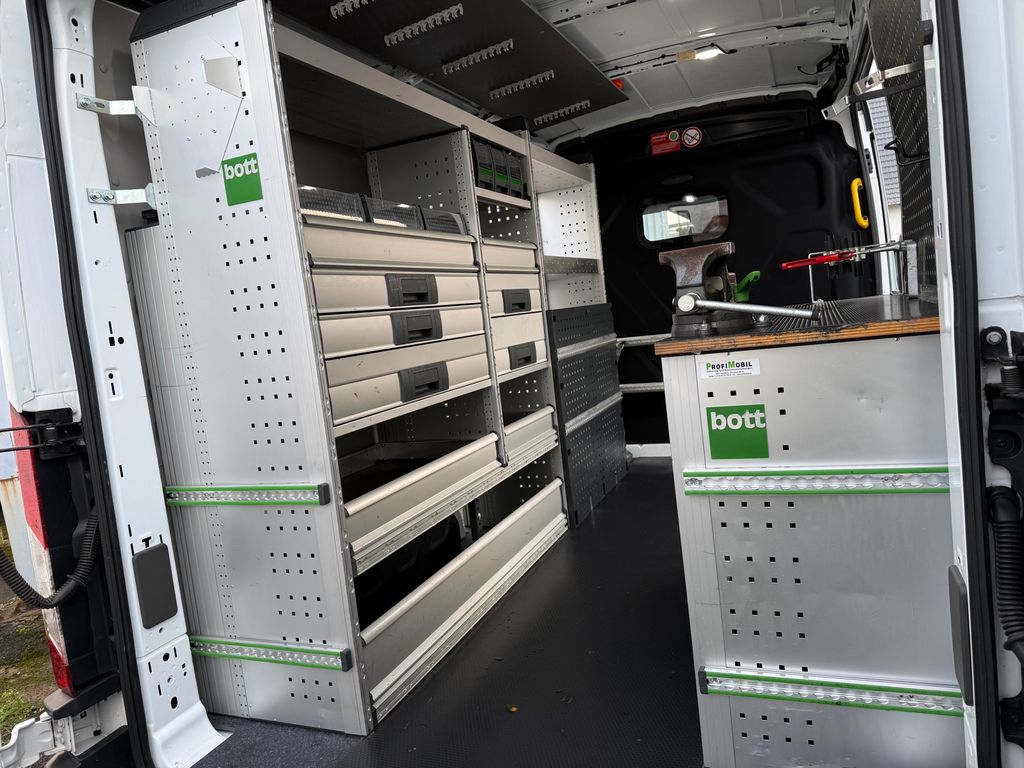 Ford Transit 2019