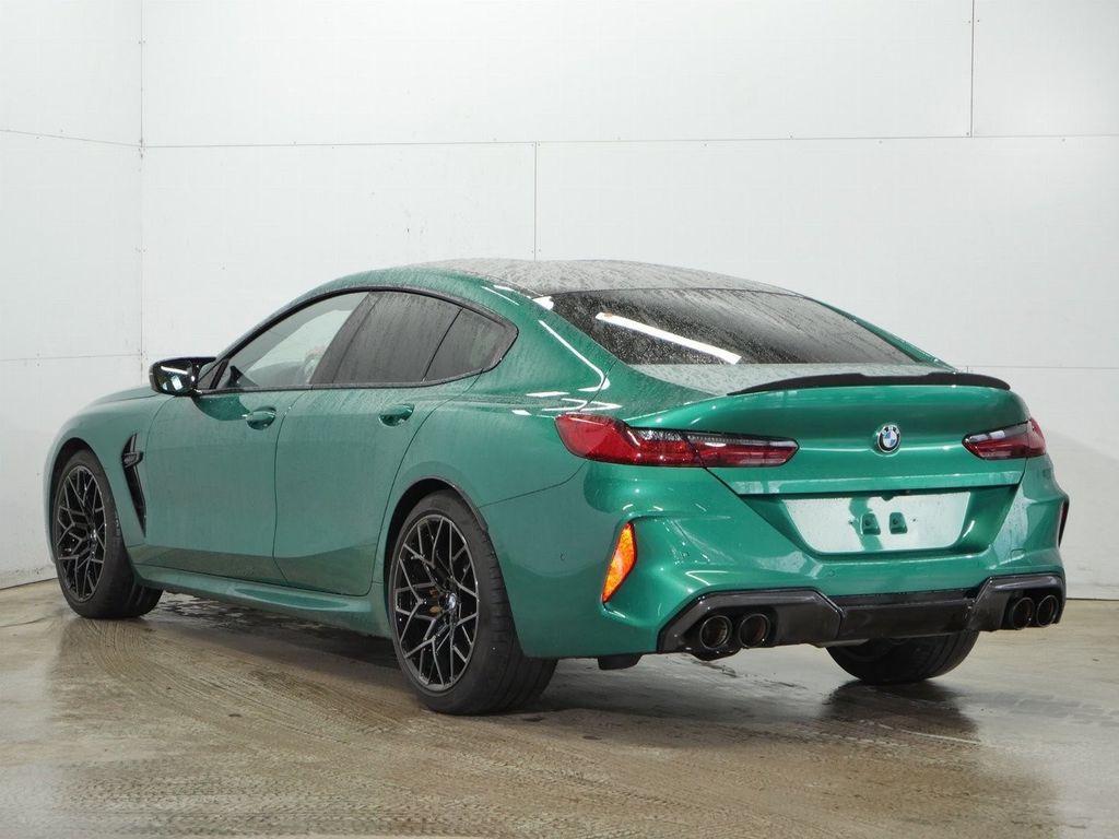 BMW M8 2025