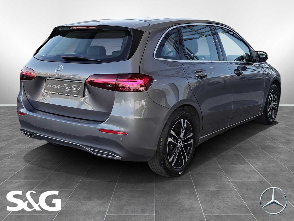 Mercedes-Benz B 200 2024