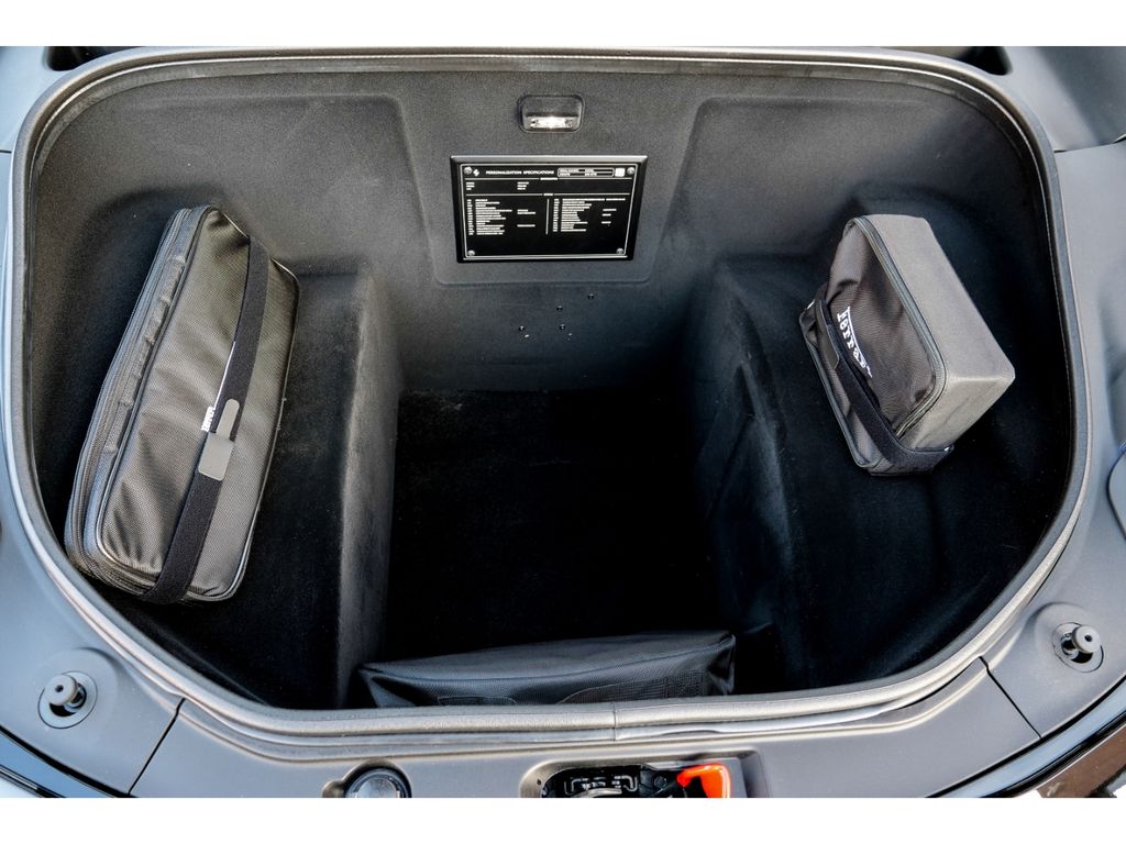 Ferrari 296 GTB 2025