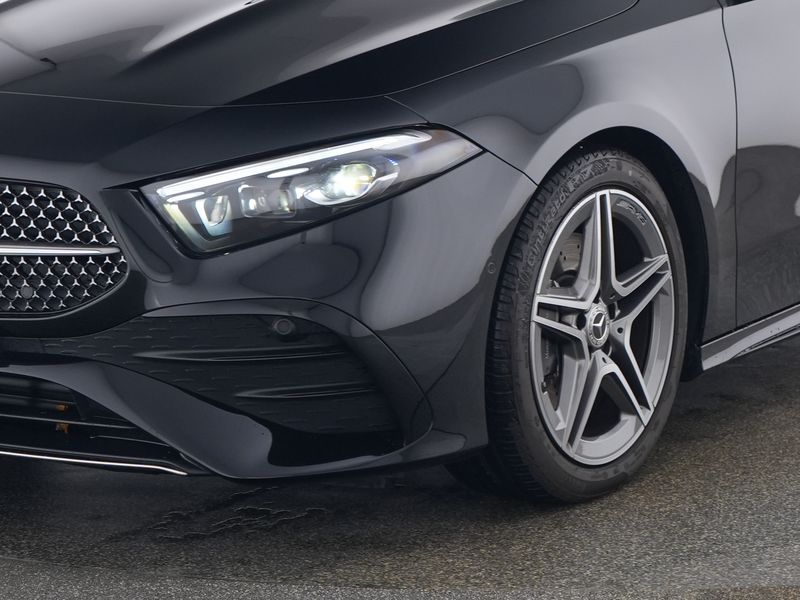 Mercedes-Benz A 220 2025
