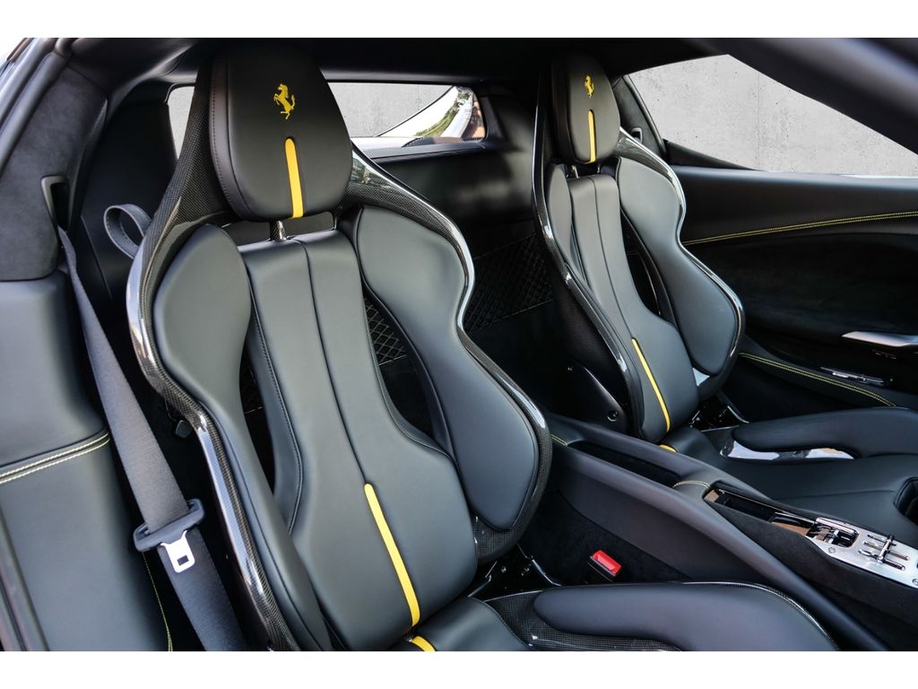 Ferrari 296 GTB 2025