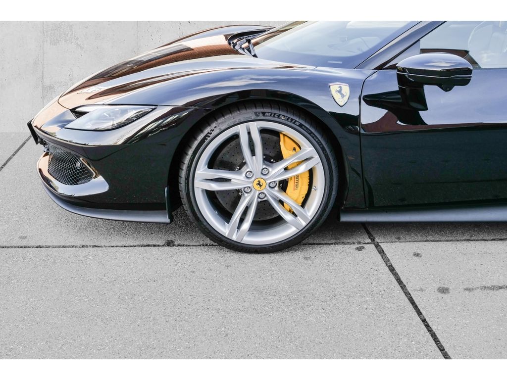 Ferrari 296 GTB 2025