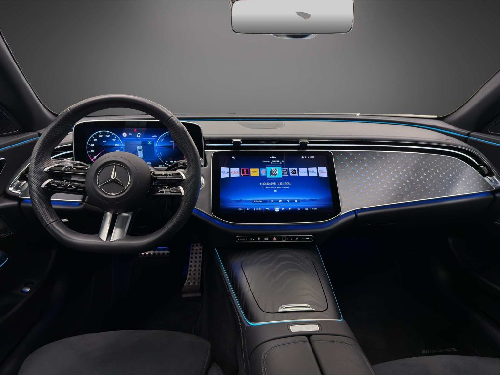 Mercedes-Benz E 300 2025