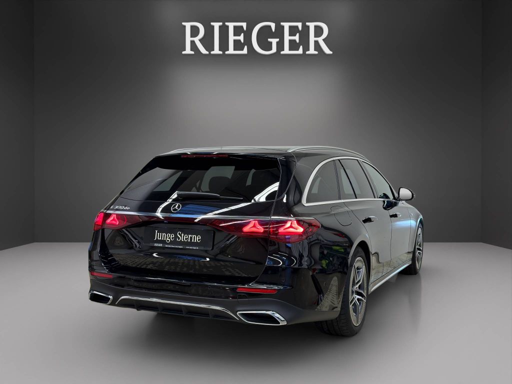 Mercedes-Benz E 300 2025