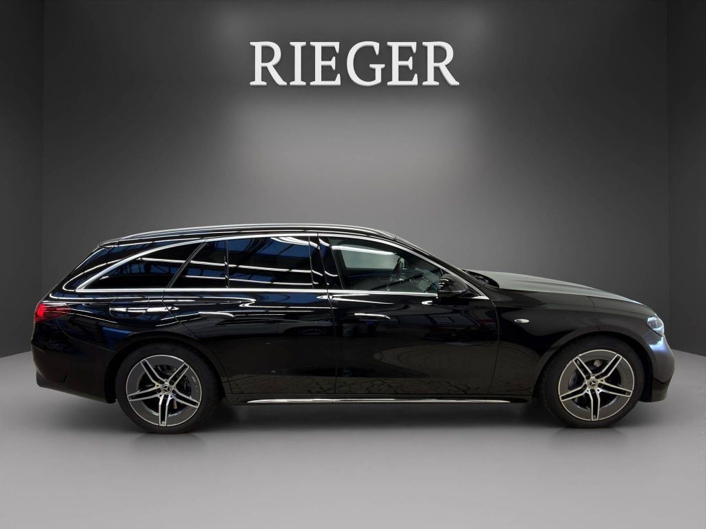 Mercedes-Benz E 300 2025