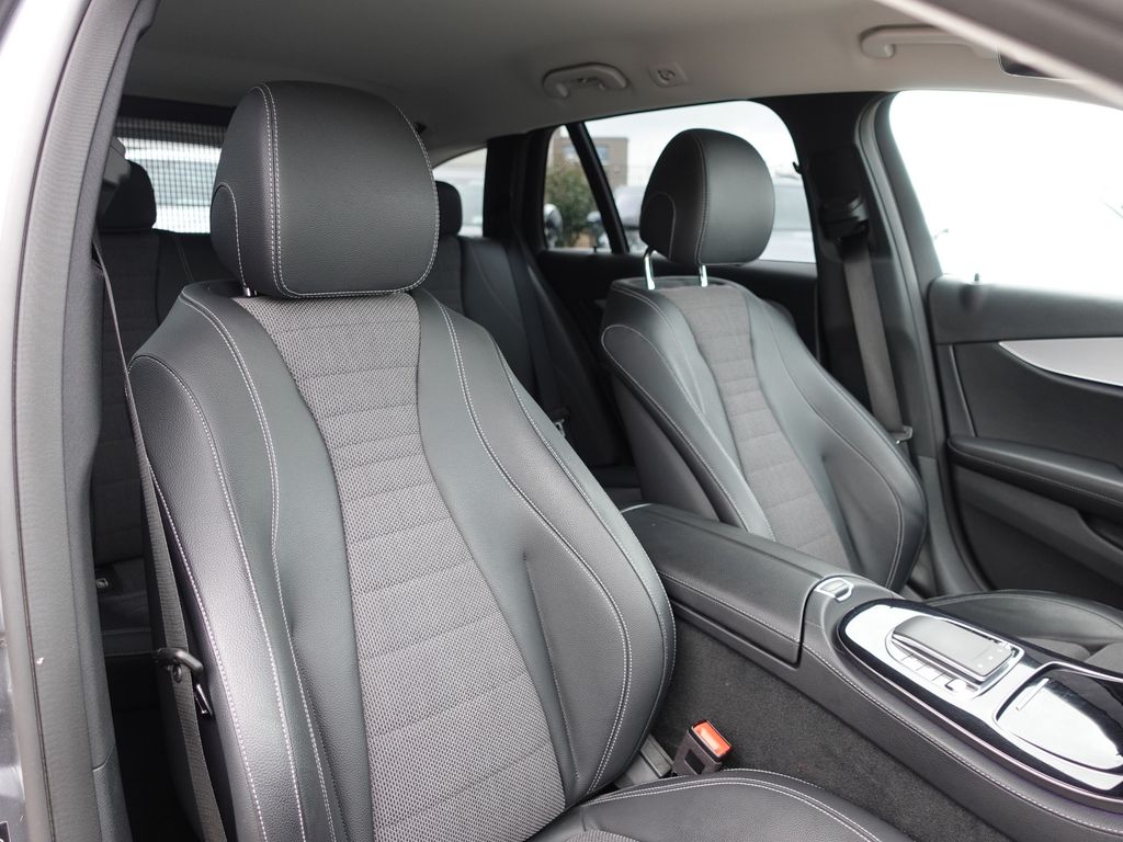Mercedes-Benz E 220 2021