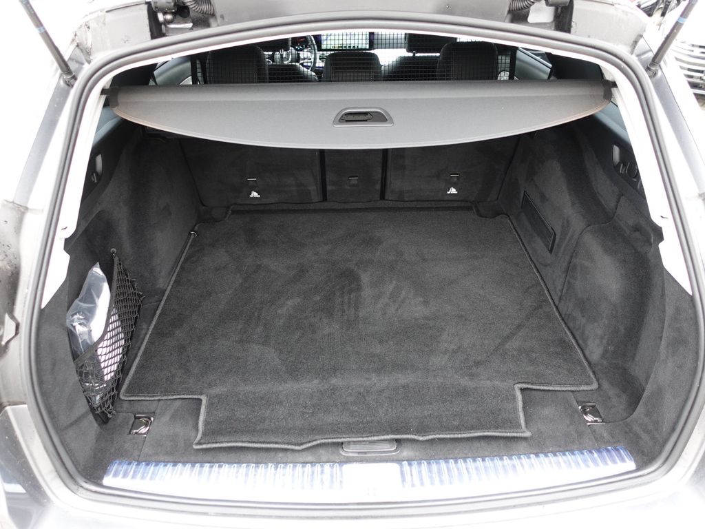 Mercedes-Benz E 220 2021