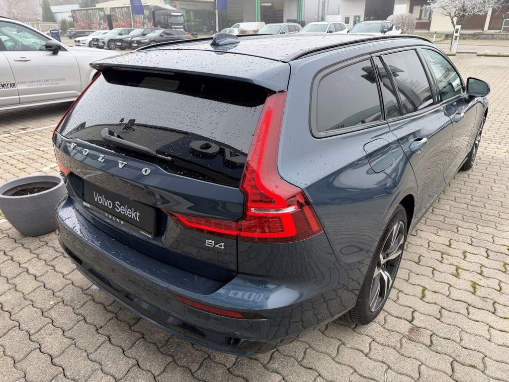 Volvo V60 2022