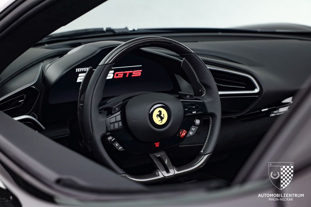 Ferrari 296 GTS 2025