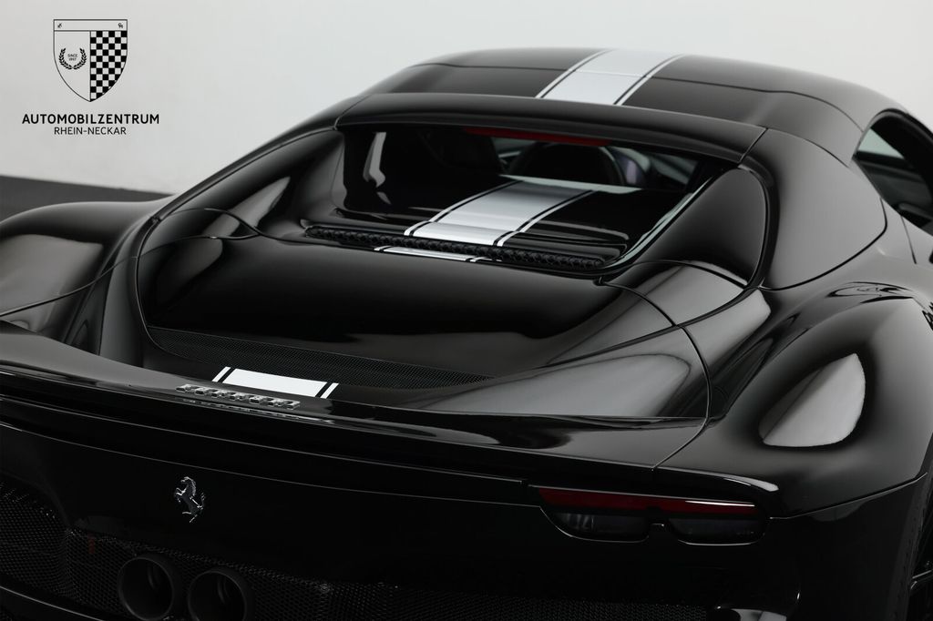 Ferrari 296 GTS 2025