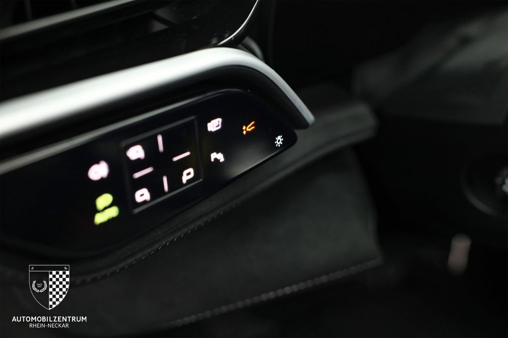 Ferrari 296 GTS 2025